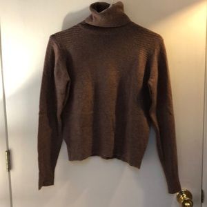 Who What Where Turtle Neck